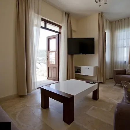 Hayaat In Turkey فيلة